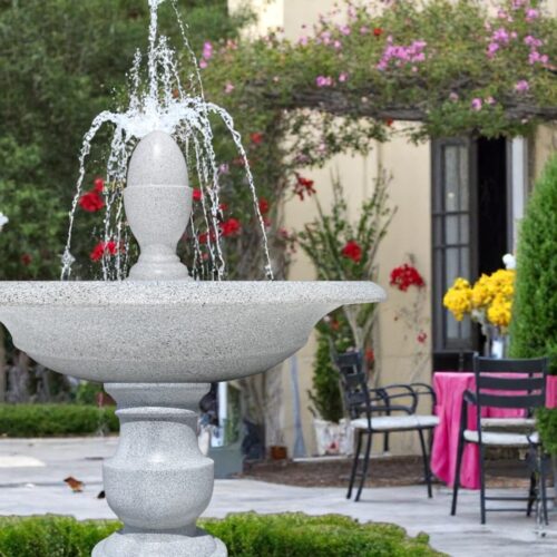 đài phun nước 3 tầng trang trí đặt tại nhà hàng