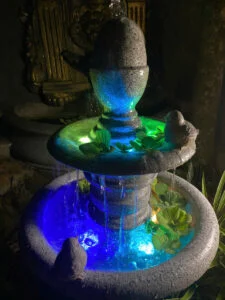 đài phun nước phong thủy cho nhà biệt thự