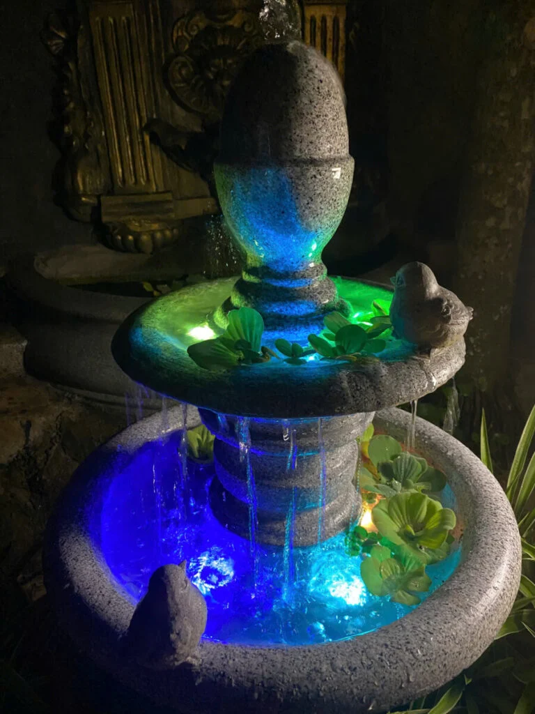 đài phun nước phong thủy cho nhà biệt thự