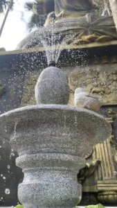 đài phun nước nhựa composite nhẹ bền ngoài trời