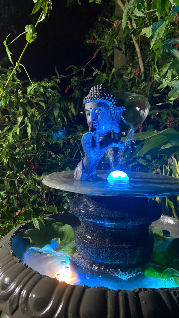 thác nước tiểu cảnh ban công chung cư nhỏ gọn