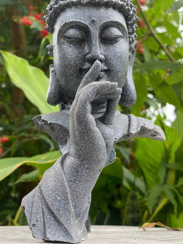 đài phun nước thay bơm bao lâu một lần