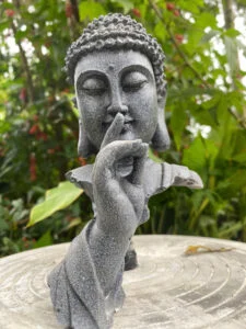 thác nước hồ koi giảm tiếng ồn máy bơm