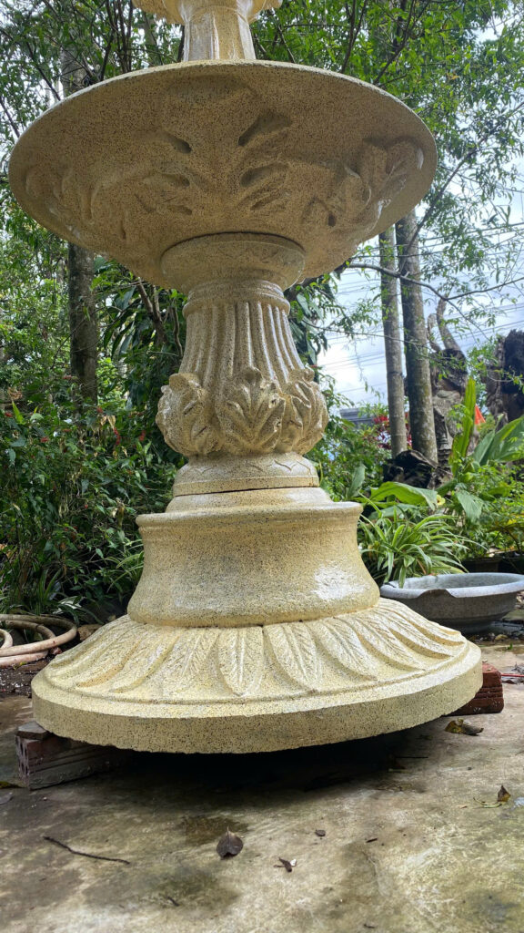 đài phun nước mảng tường rãnh mảnh